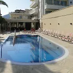 Ξενοδοχείο Biniamar 3*