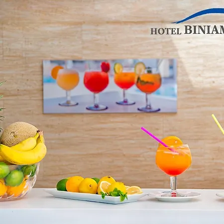 ホテル Biniamar