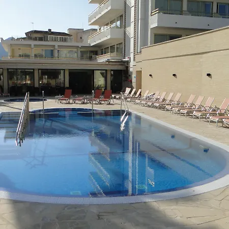 فندق Biniamar 3*