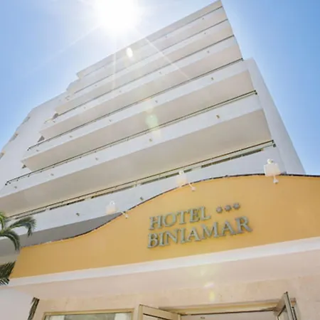 ホテル Biniamar