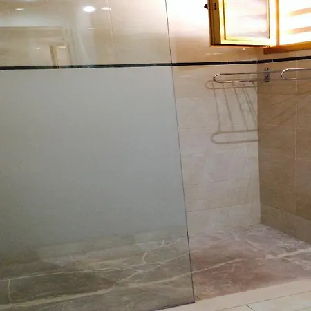 Otel Biniamar 3*