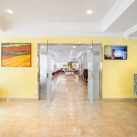 ホテル Biniamar 3*