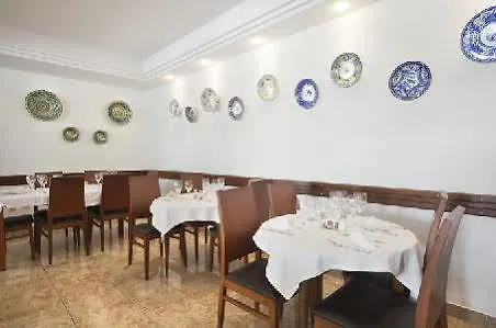 Biniamar Отель 3*