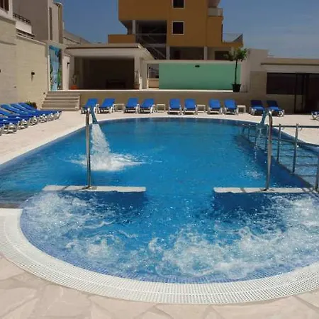 Biniamar Готель Кала-Мільор